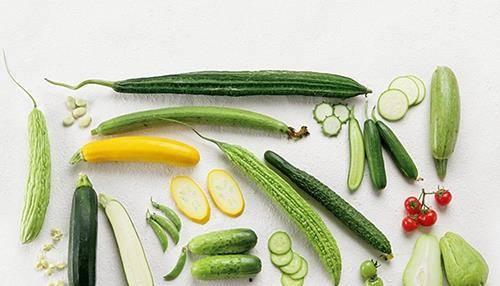 如何解释吃瓜,网络围观背后的文化解读